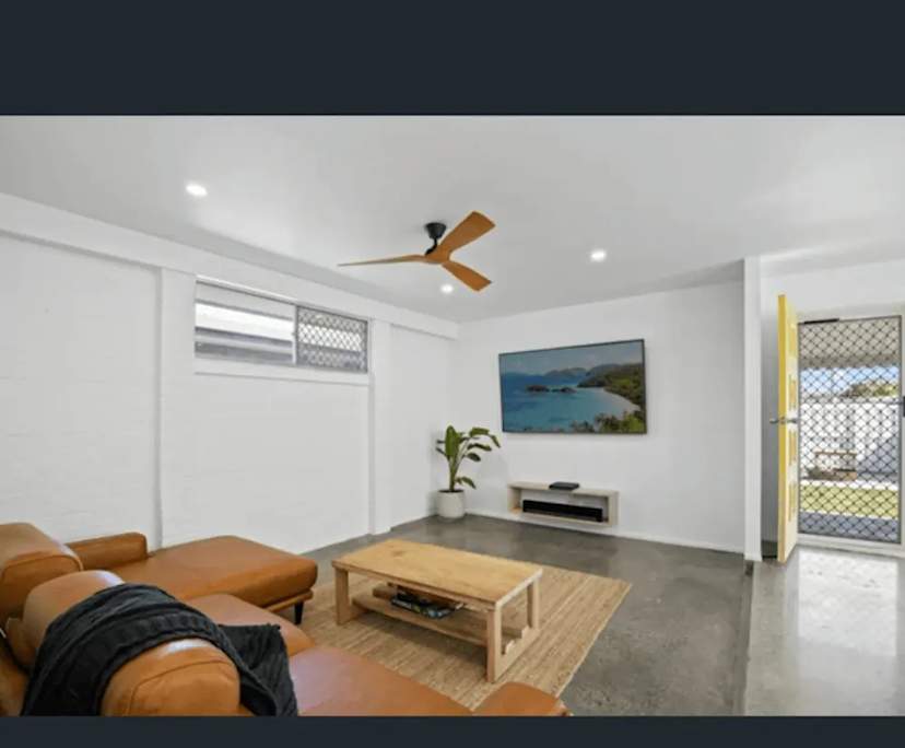 $333, Share-house, 3 bathrooms, Miami QLD 4220