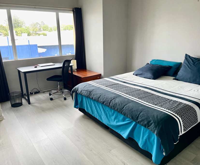 $365, Flatshare, 2 bathrooms, Biggera Waters QLD 4216