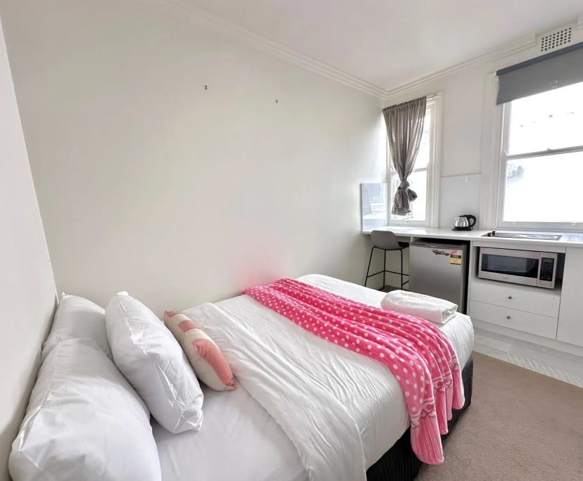 $700, Flatshare, 2 bathrooms, Potts Point NSW 2011