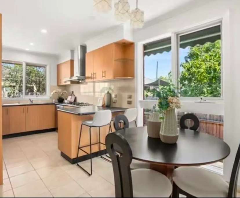 Whole property with 3 rooms for rent