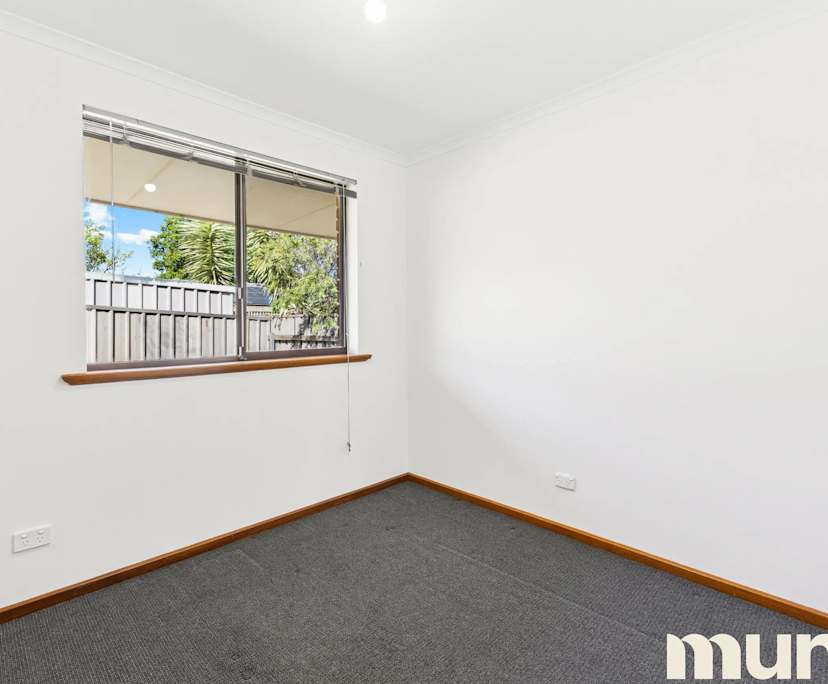 Whole property with 2 rooms for rent