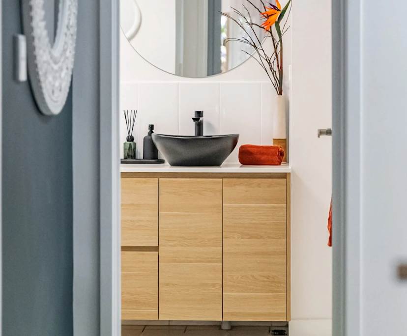 Furnished room with own bathroom