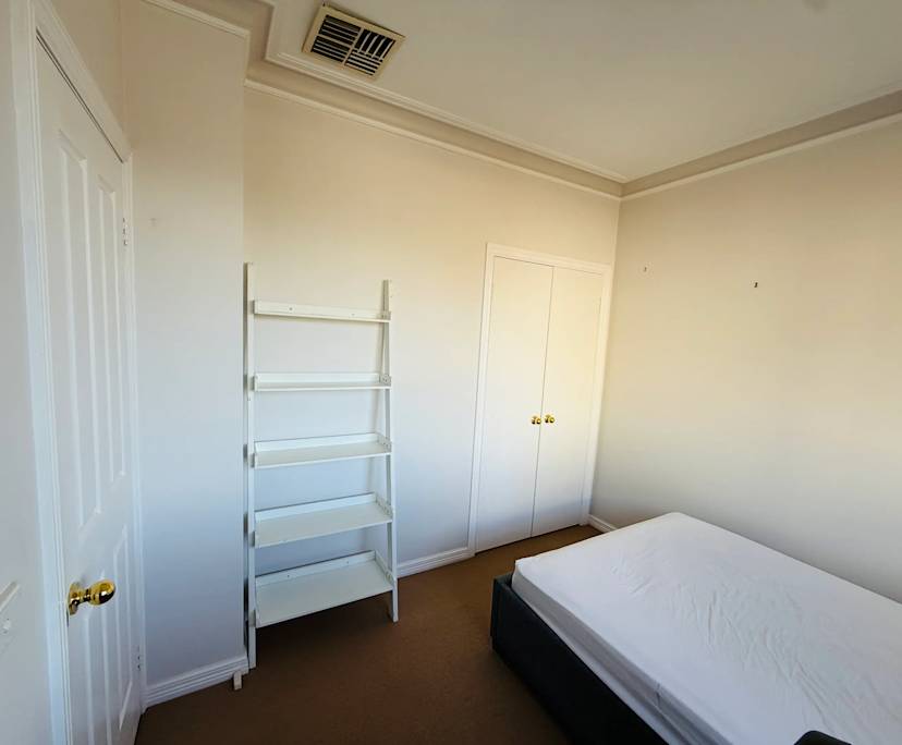 Furnished room with own bathroom