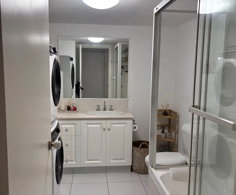 $450, Flatshare, 2 bathrooms, Palm Beach QLD 4221