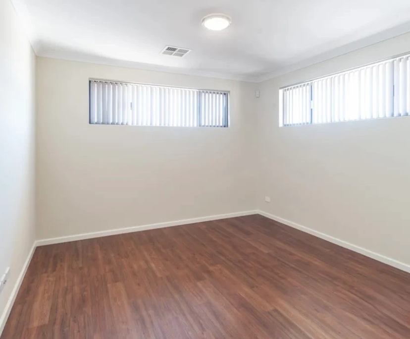 $285, Share-house, 3 bathrooms, Beaconsfield WA 6162