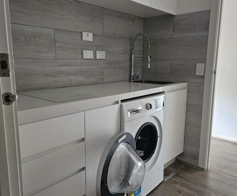 $420, Share-house, 3 bathrooms, Caroline Springs VIC 3023