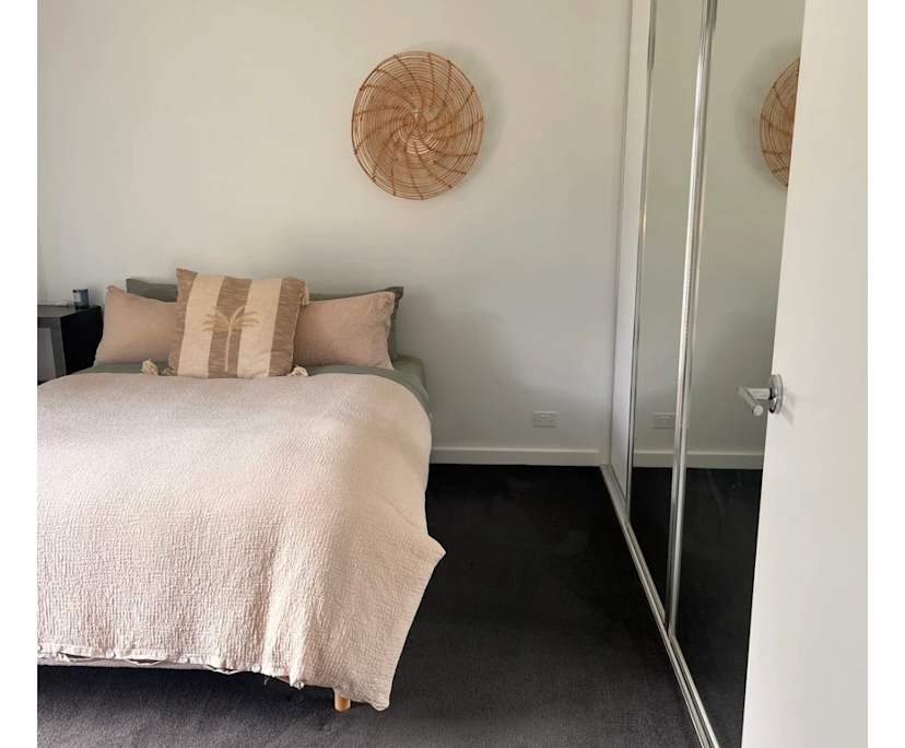 Unfurnished room with own bathroom