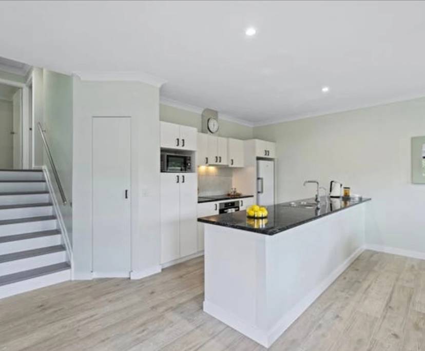 $450, Share-house, 3 bathrooms, Carrara QLD 4211