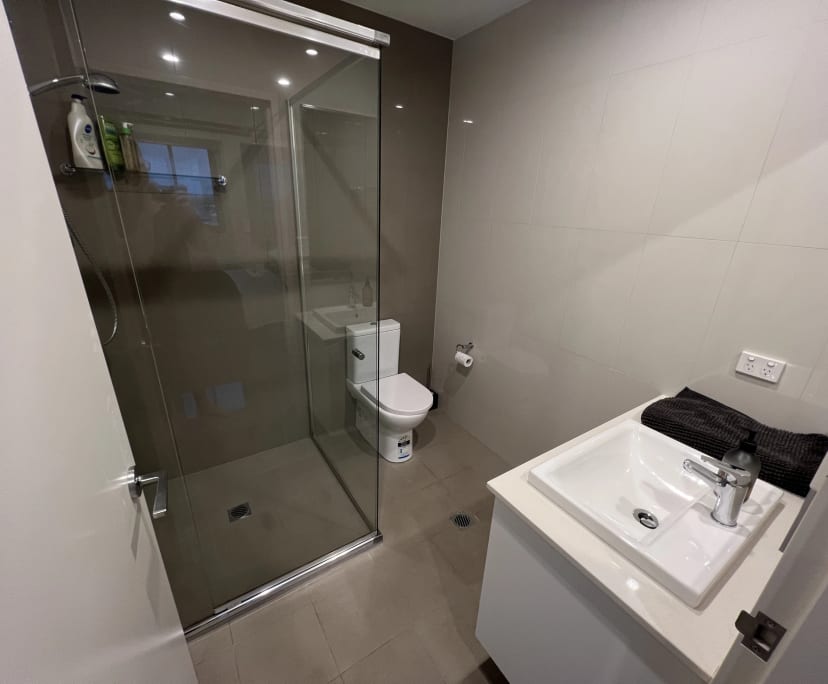 $380, Flatshare, 2 bathrooms, Darwin City NT 0800