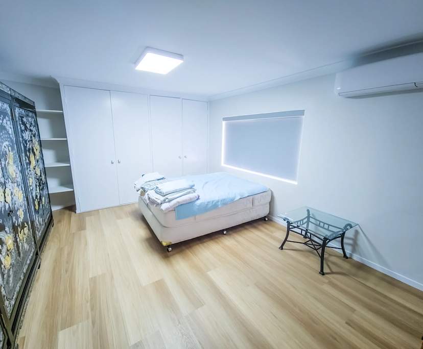 $350-400, Share-house, 2 rooms, Carindale QLD 4152, Carindale QLD 4152