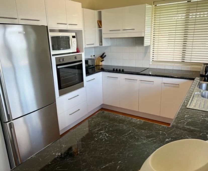 $320, Flatshare, 2 bathrooms, Ashgrove QLD 4060