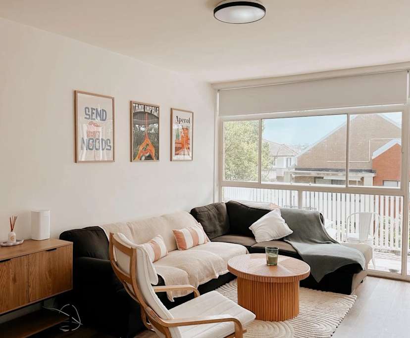Whole property with 2 rooms for rent