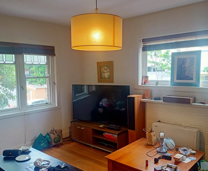 Furnished room in a flatshare