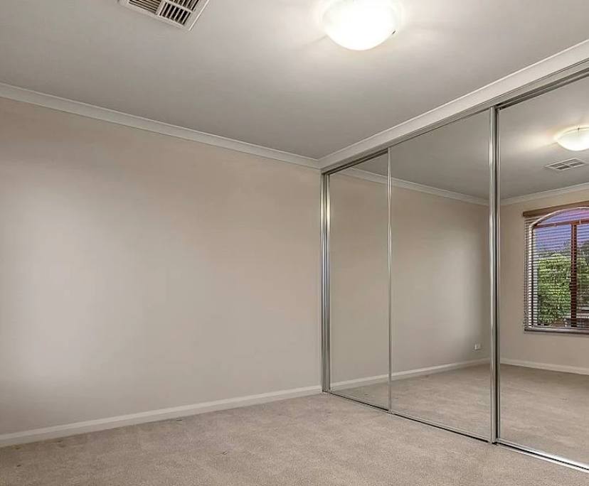 Whole property with 5 rooms for rent