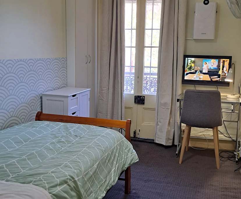 Furnished room in a share house