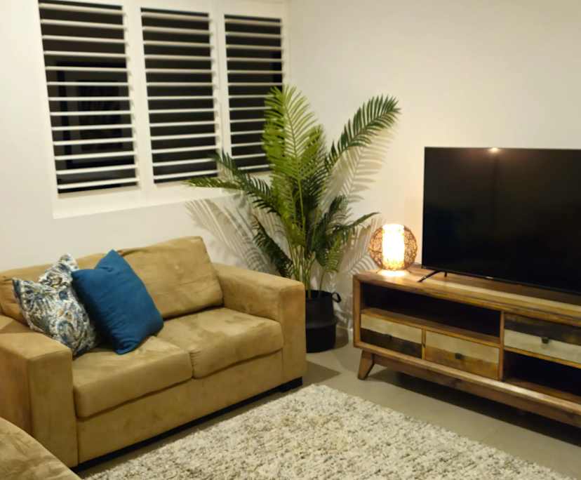 Whole property with 2 rooms for rent