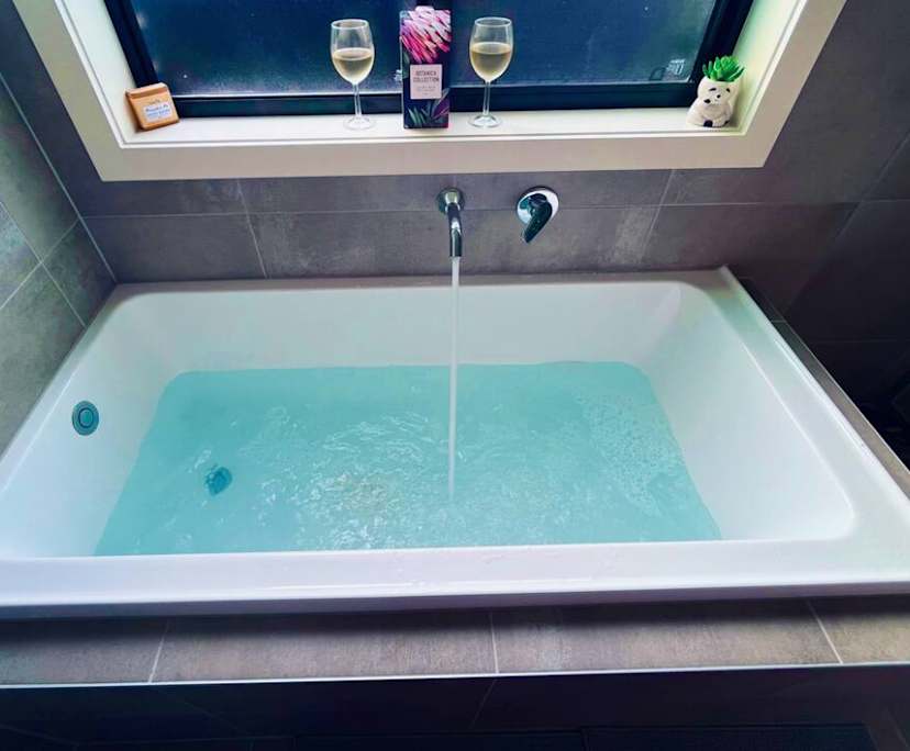 Furnished room with own bathroom