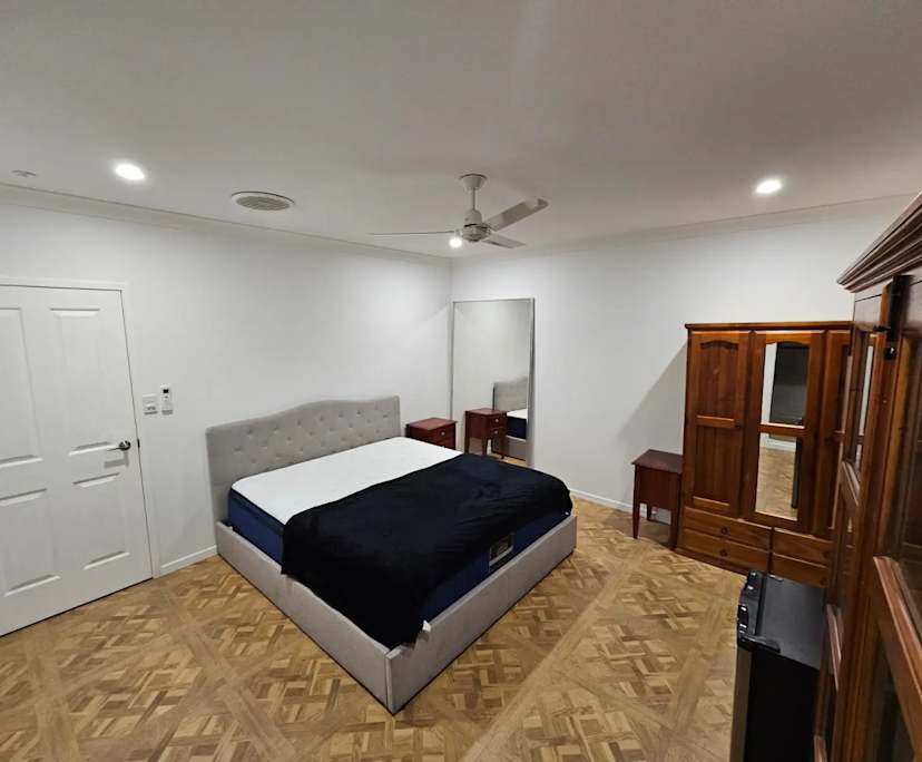 propertyImage