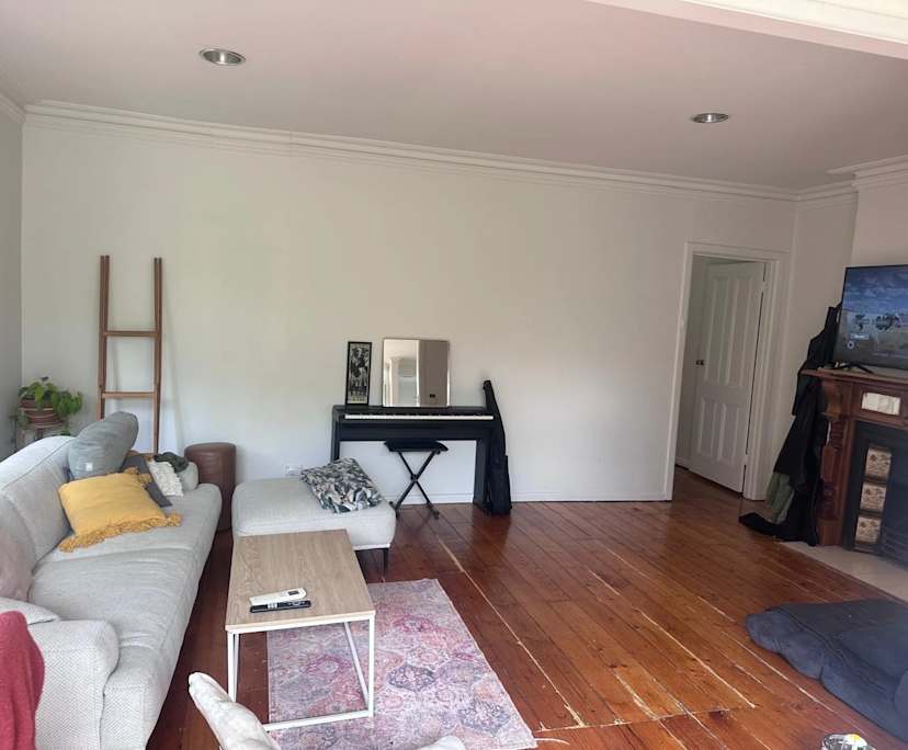 Whole property with 2 rooms for rent