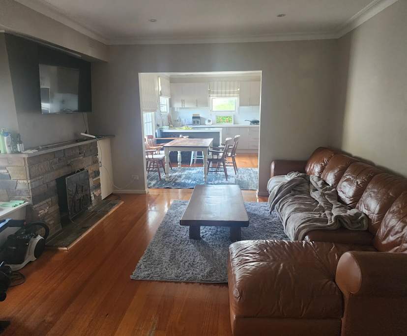 Furnished room in a share house