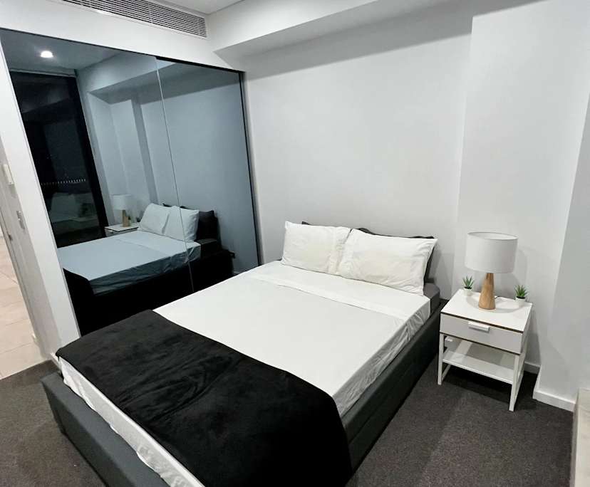Furnished room in a flatshare