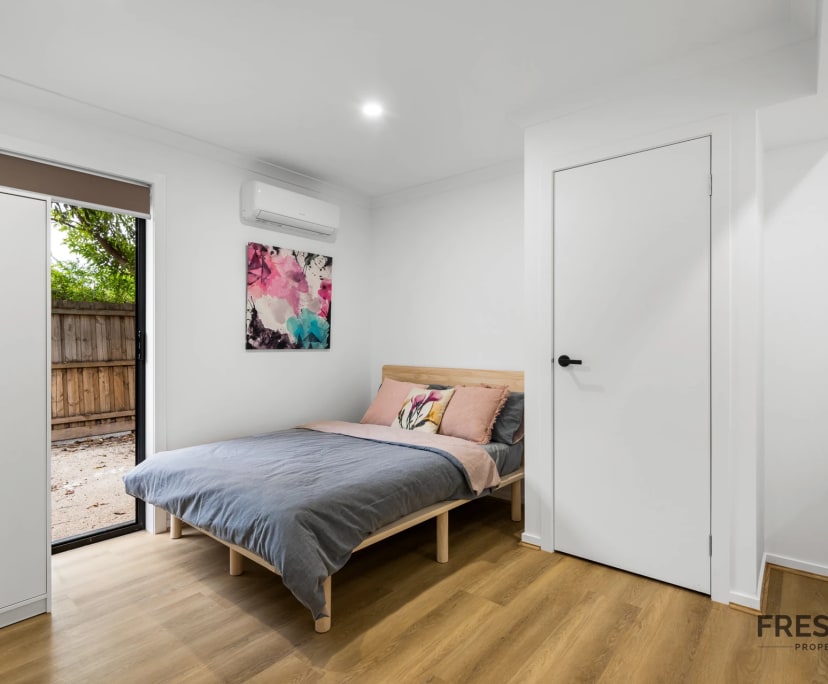 $330, Share-house, 6 bathrooms, Bell Post Hill VIC 3215