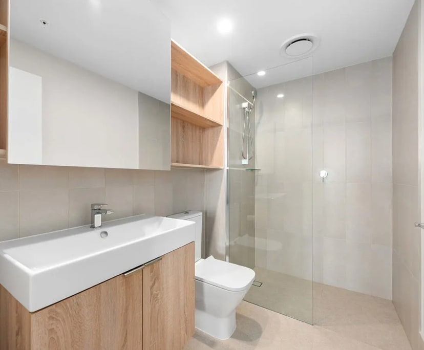 $1,300, 1-bed, 1 bathroom, Brisbane City QLD 4000