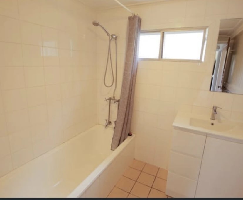 $250, Share-house, 3 bathrooms, Hendra QLD 4011