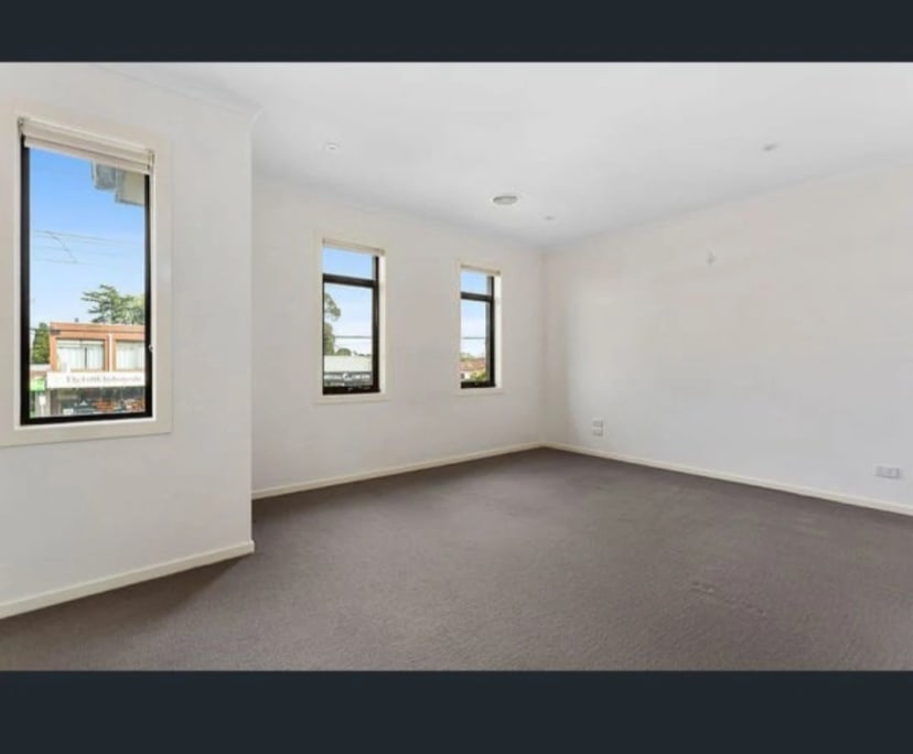 Furnished room with ensuite in a share house