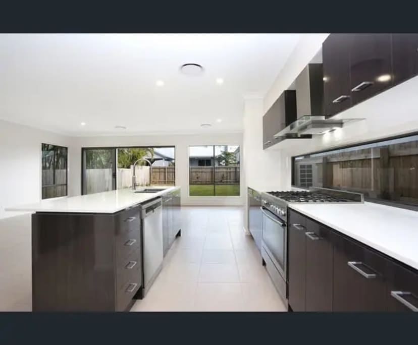 Unfurnished room in a share house