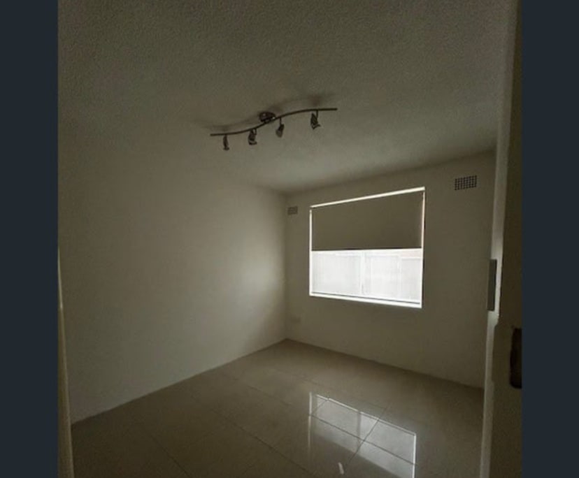 Unfurnished room in a flatshare