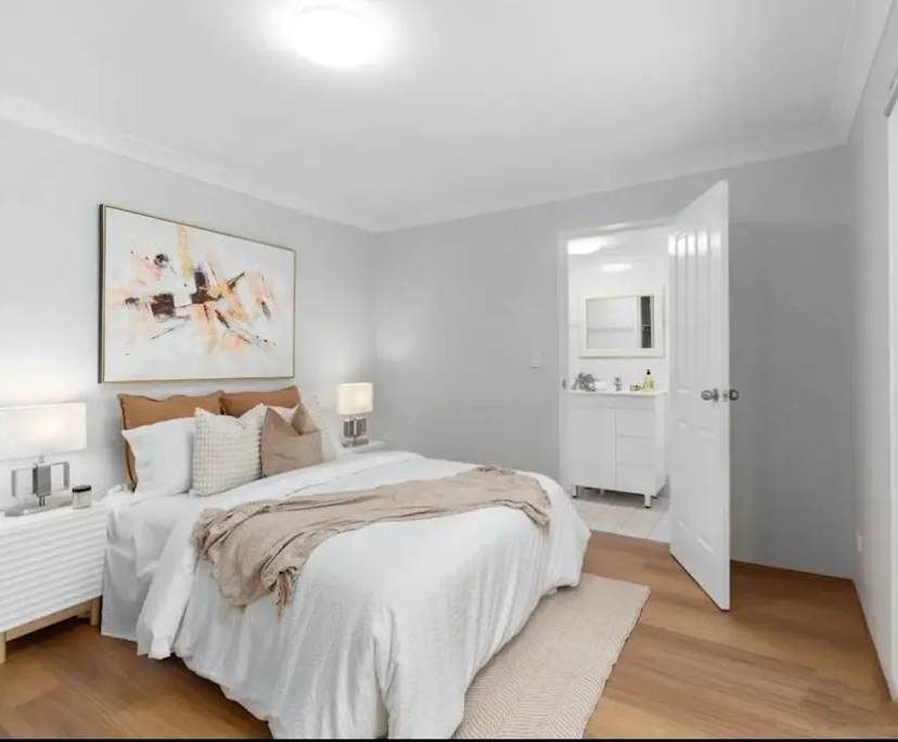 Room with ensuite in a flatshare