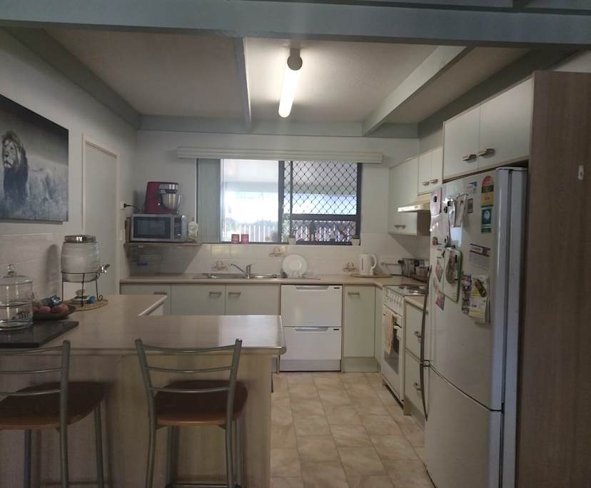 Room in a share house