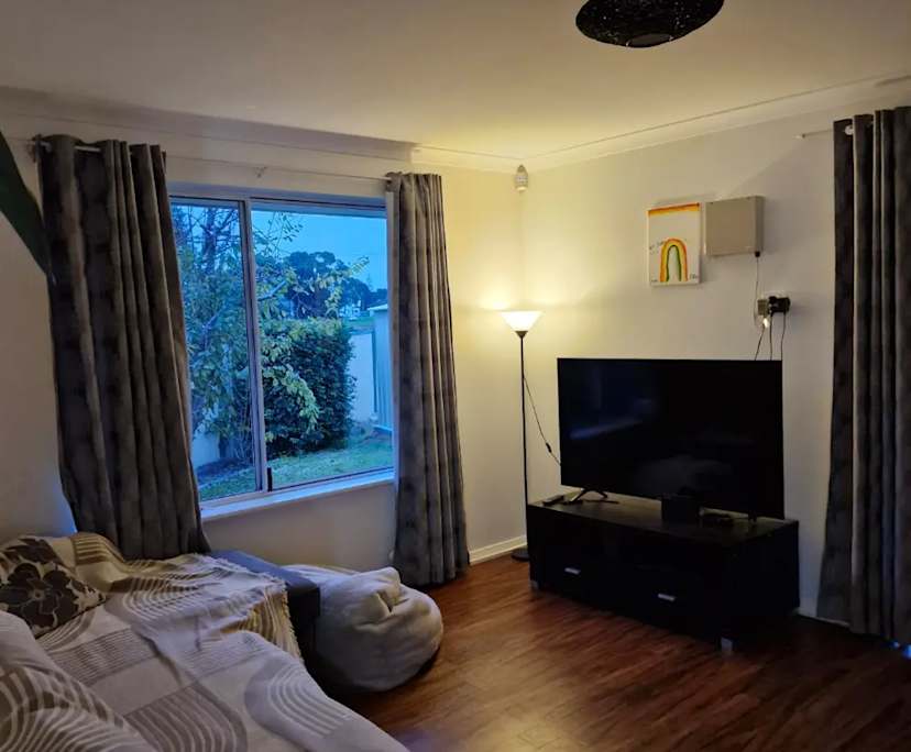 $250, Share-house, 3 bathrooms, Mount Melville WA 6330