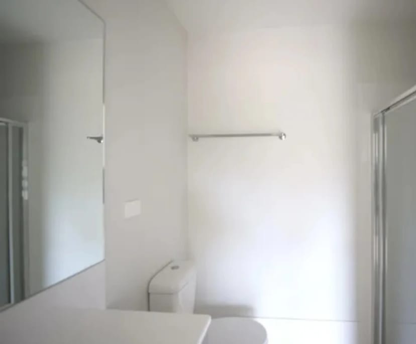 $250, Student-accommodation, 2 bathrooms, Campbelltown NSW 2560