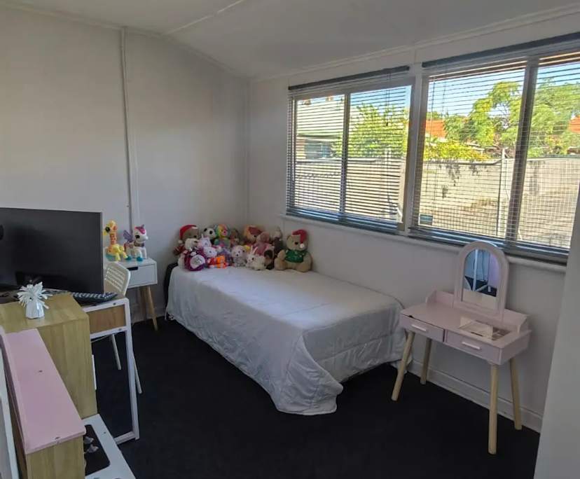 $210, Share-house, 3 bathrooms, Belmont WA 6104