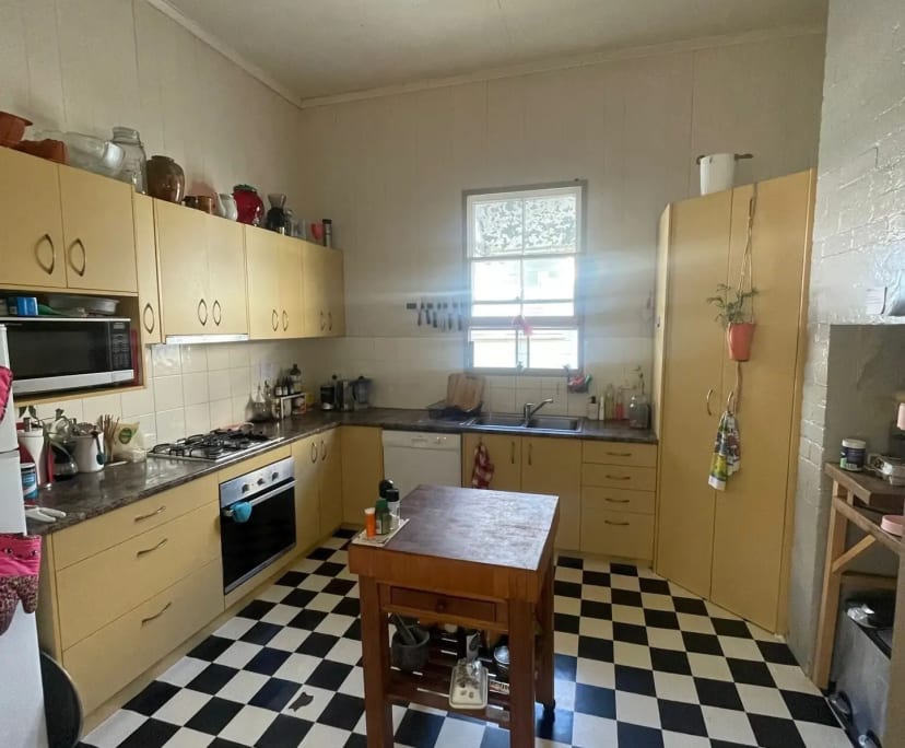 $235, Share-house, 5 bathrooms, New Farm QLD 4005