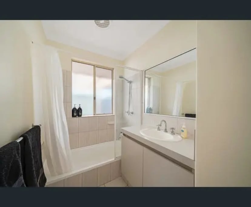 $300, Share-house, 3 bathrooms, Woodvale WA 6026
