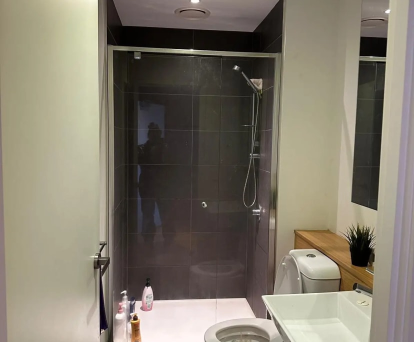 Furnished room in a flatshare
