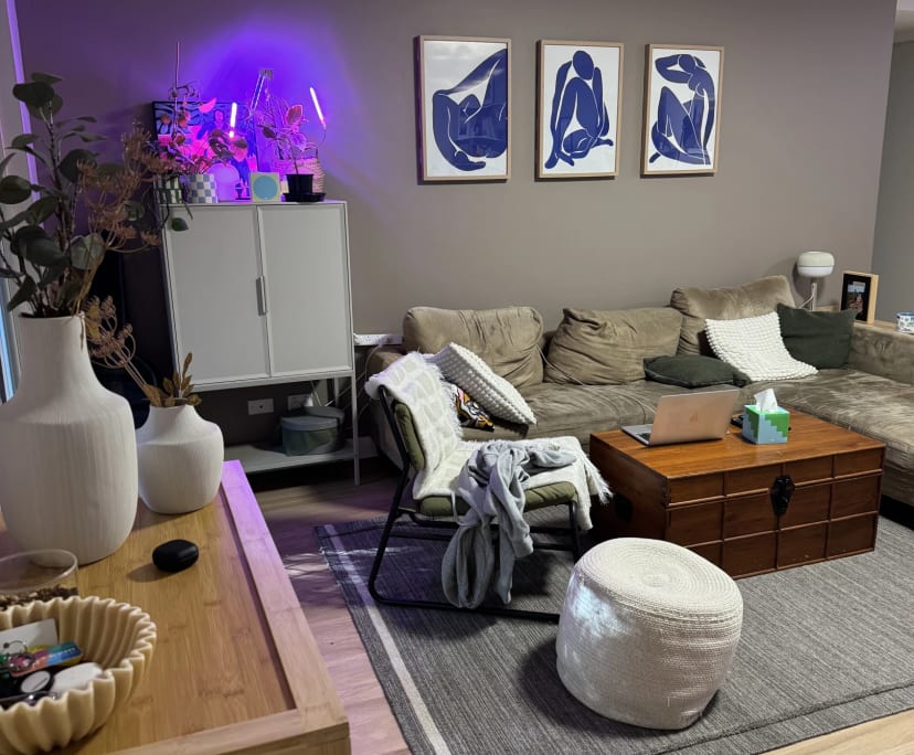 Furnished room in a flatshare