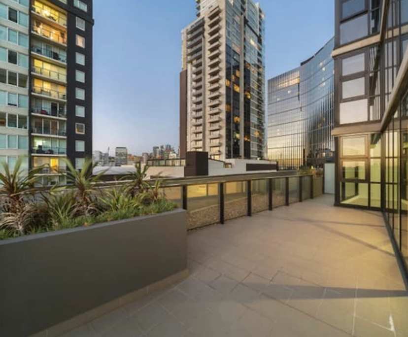 Furnished room in a flatshare