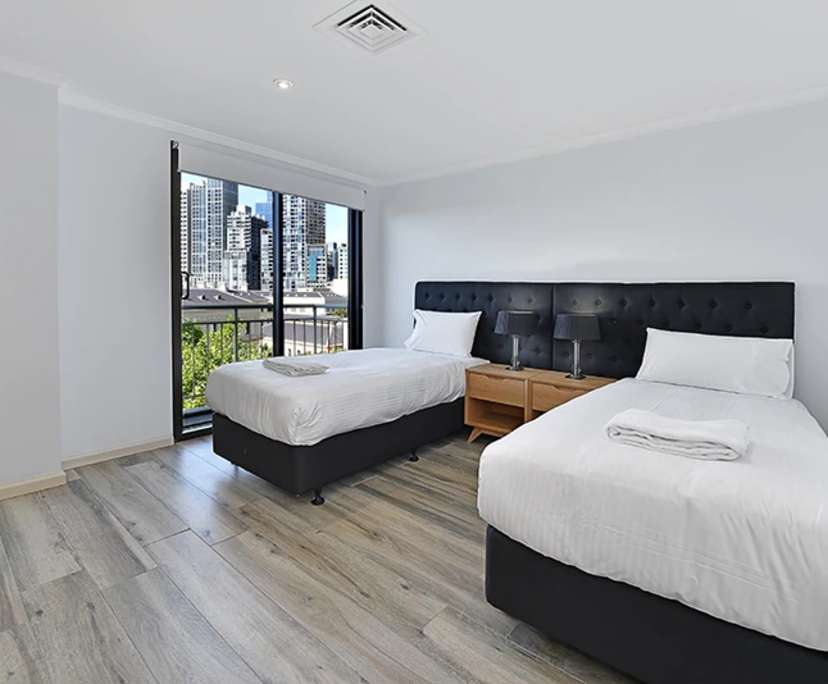 $995, Whole-property, 2 bathrooms, Melbourne VIC 3000