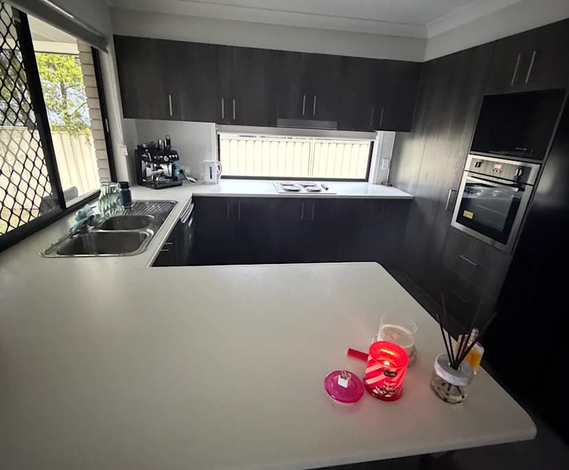 $250, Share-house, 2 bathrooms, Marsden QLD 4132