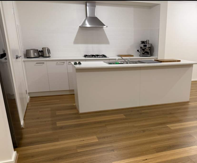 $300, Share-house, 3 bathrooms, Onkaparinga Heights SA 5163