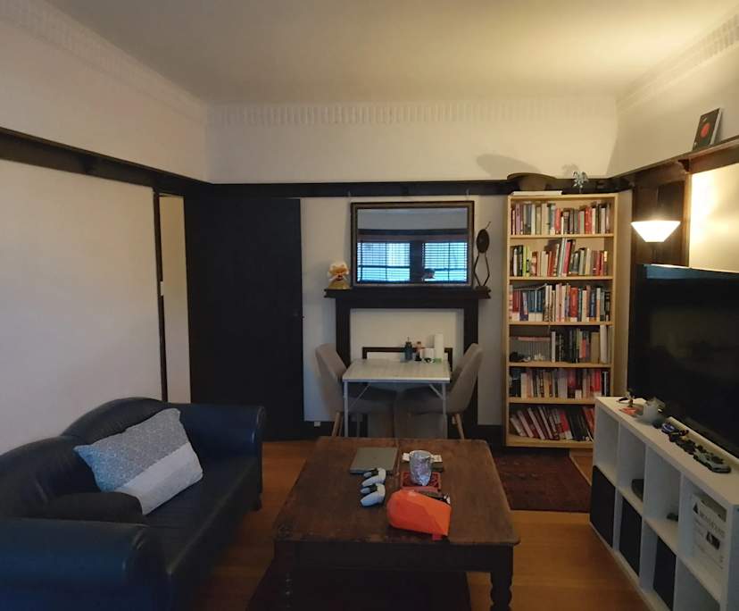Unfurnished room in a flatshare