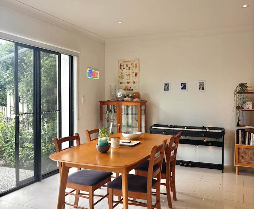 $280, Share-house, 3 bathrooms, Hope Island QLD 4212