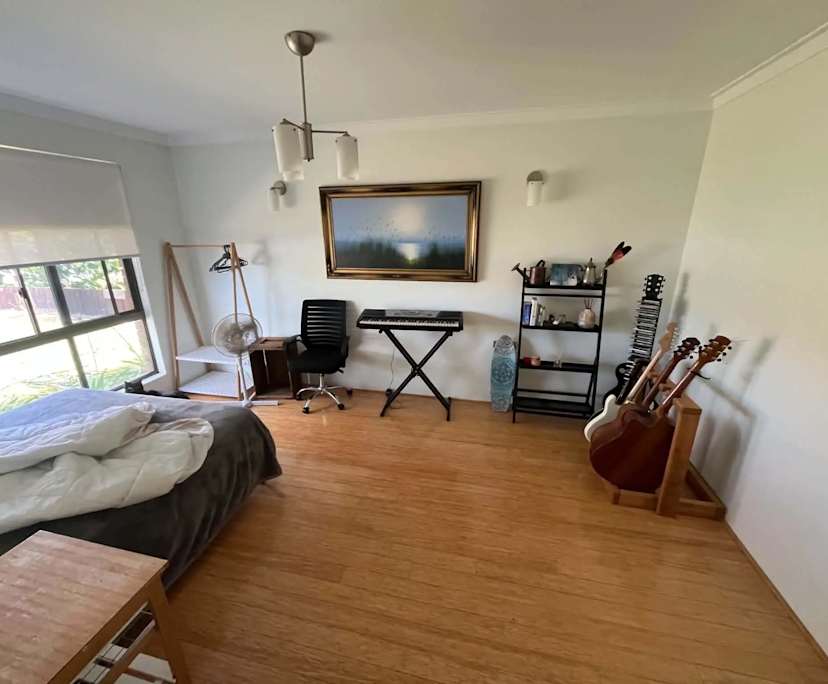 Unfurnished room in a share house