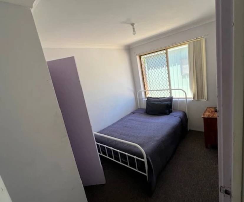 $290, Share-house, 3 bathrooms, Waikiki WA 6169