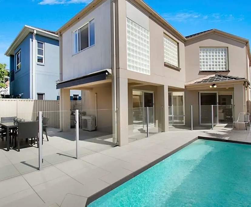 Room in a share house