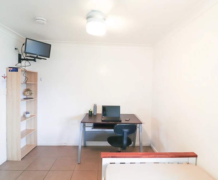 $290, Share-house, 6 bathrooms, Taringa QLD 4068